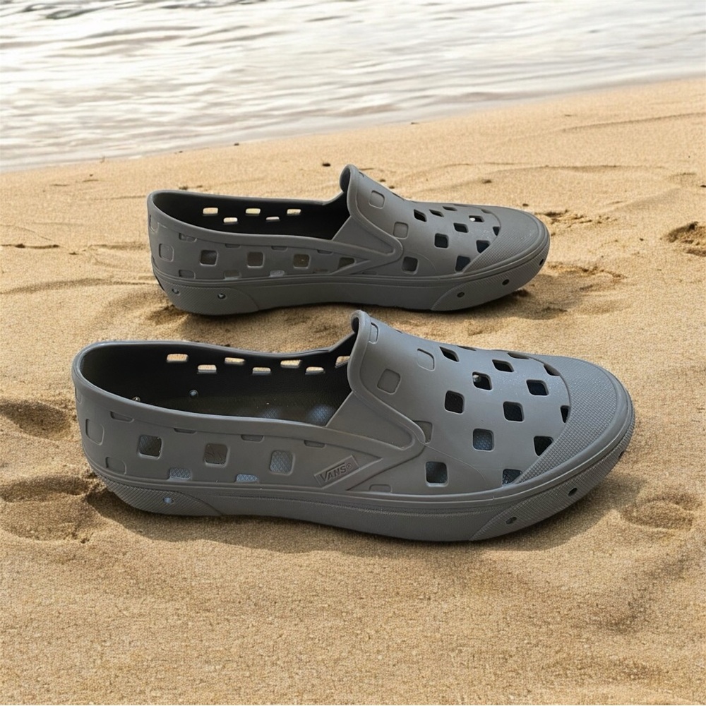 Vans Men's Gray Slip-On Shoes